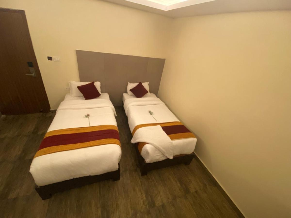Hotel Murano Pokhara Eksteriør billede