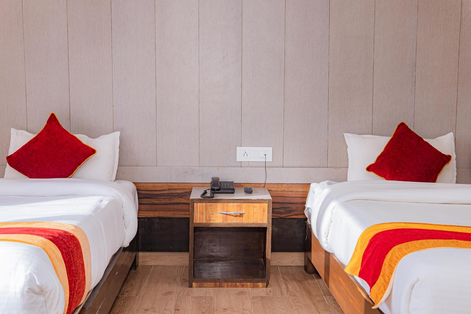 Hotel Murano Pokhara Eksteriør billede